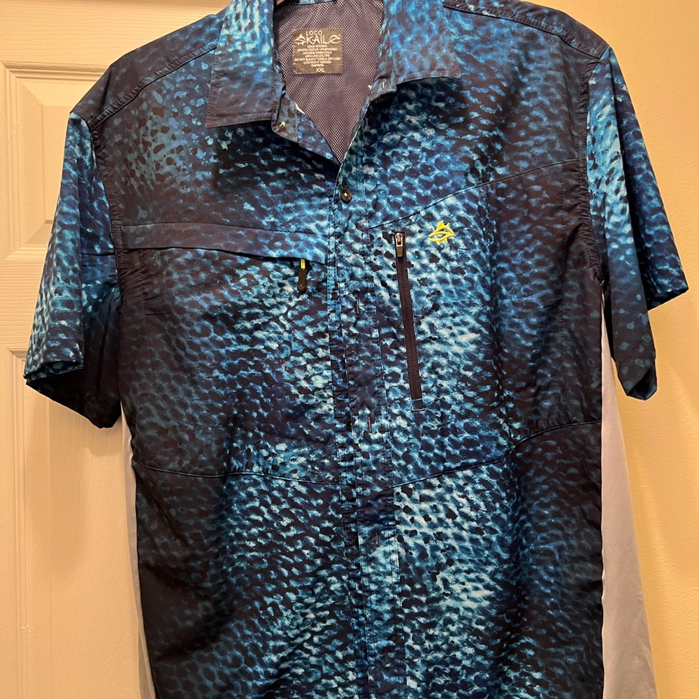 Fishing shirts. Button downs. XXL
 all like new.Dry cleaned.